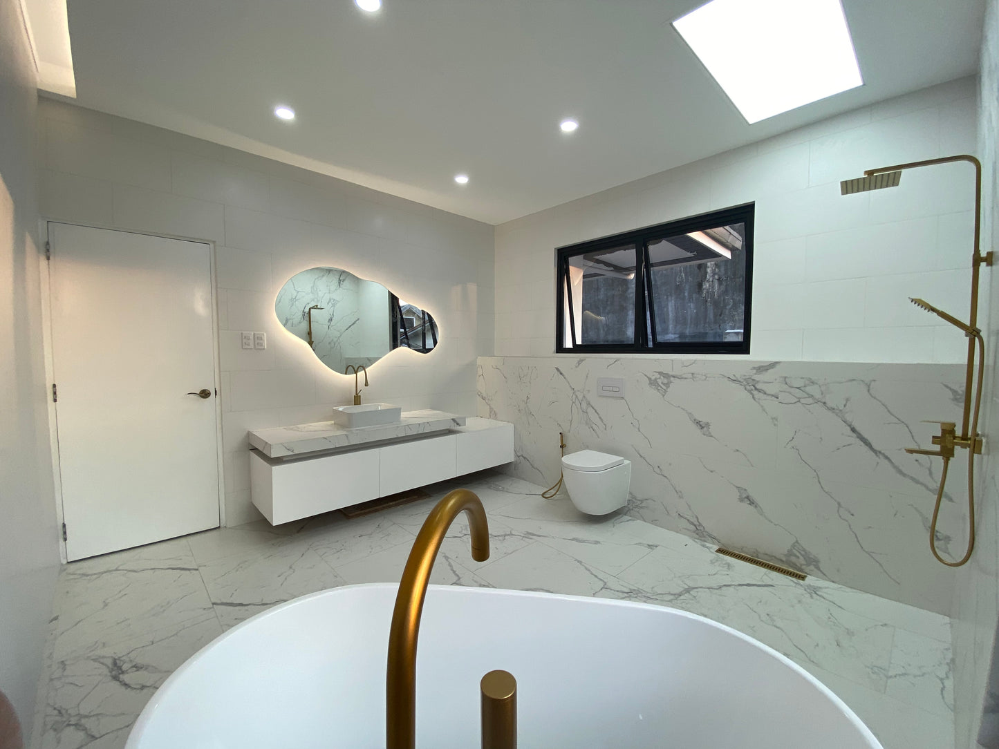 Concept Room 1 + Bathroom @ B&B Studios