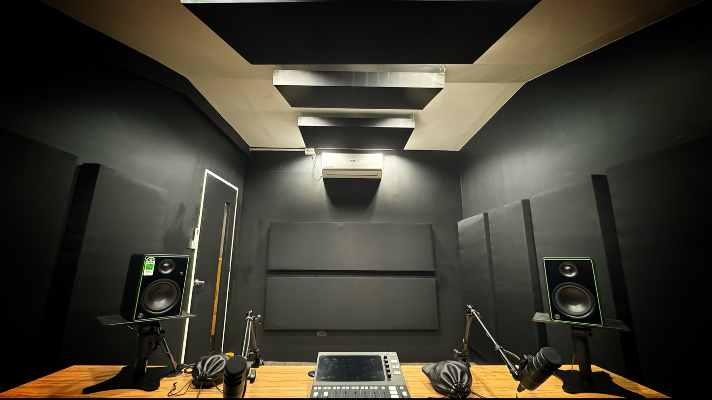 Studio Noir (Podcast Studio) @ Lucca Creatives