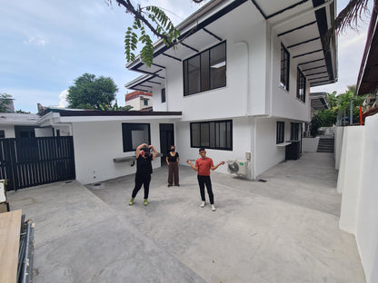 Back of the House @ B&B Studios