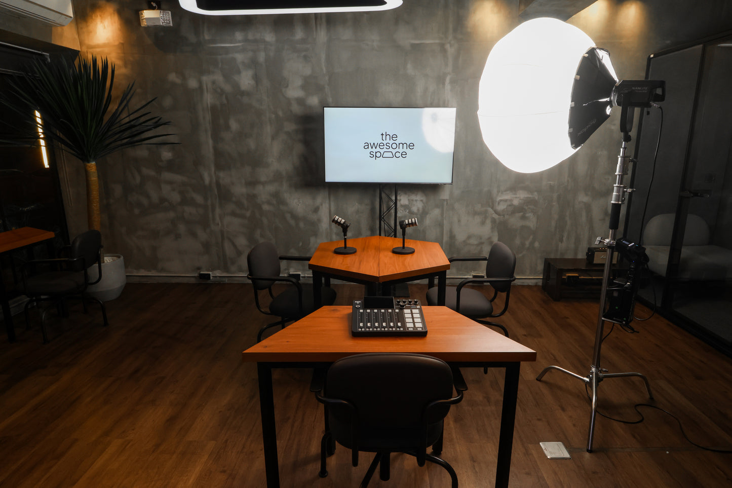 Creator StudioSpace @ The Awesome Space