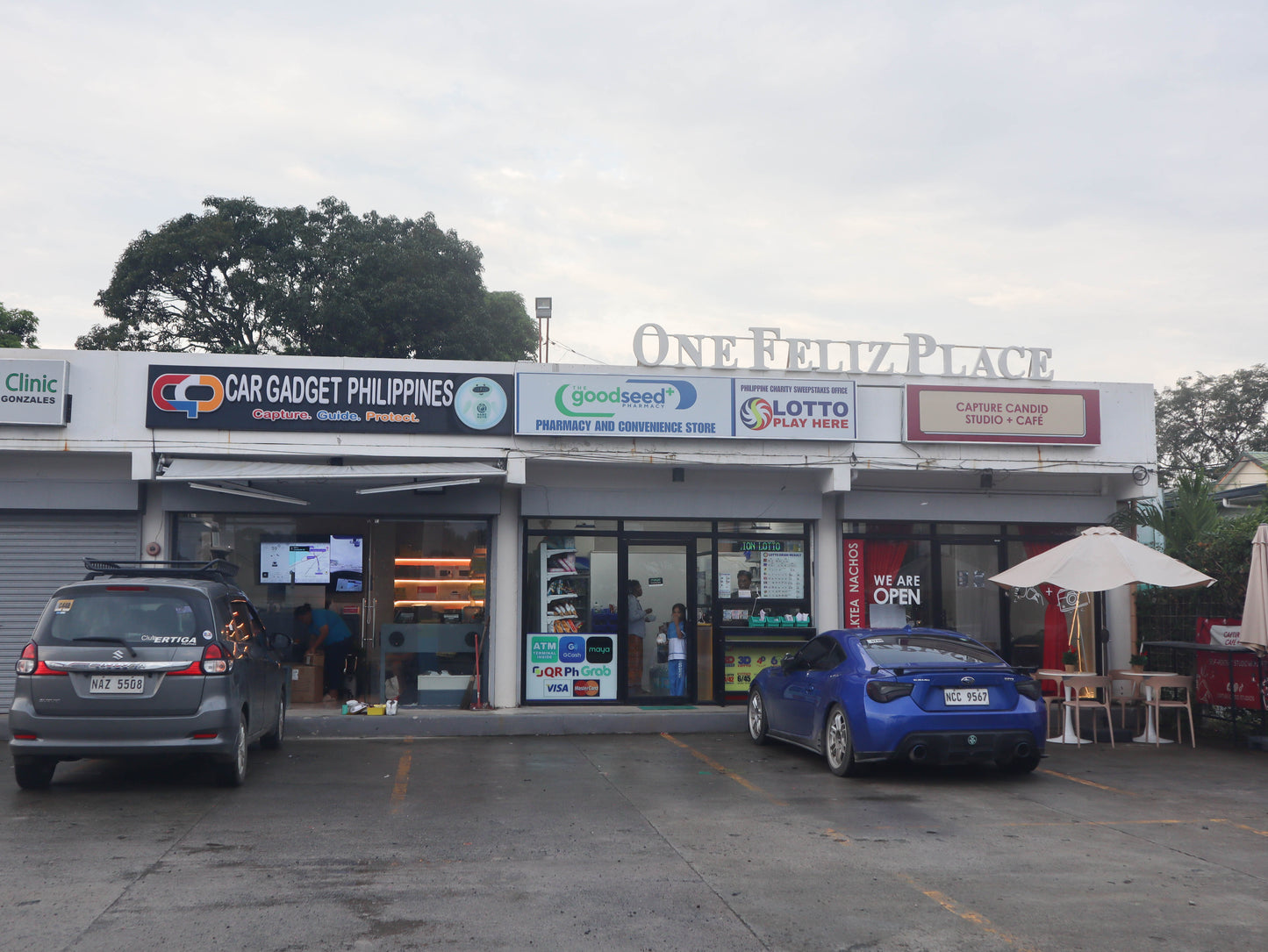 Capture Candid Studio + Café