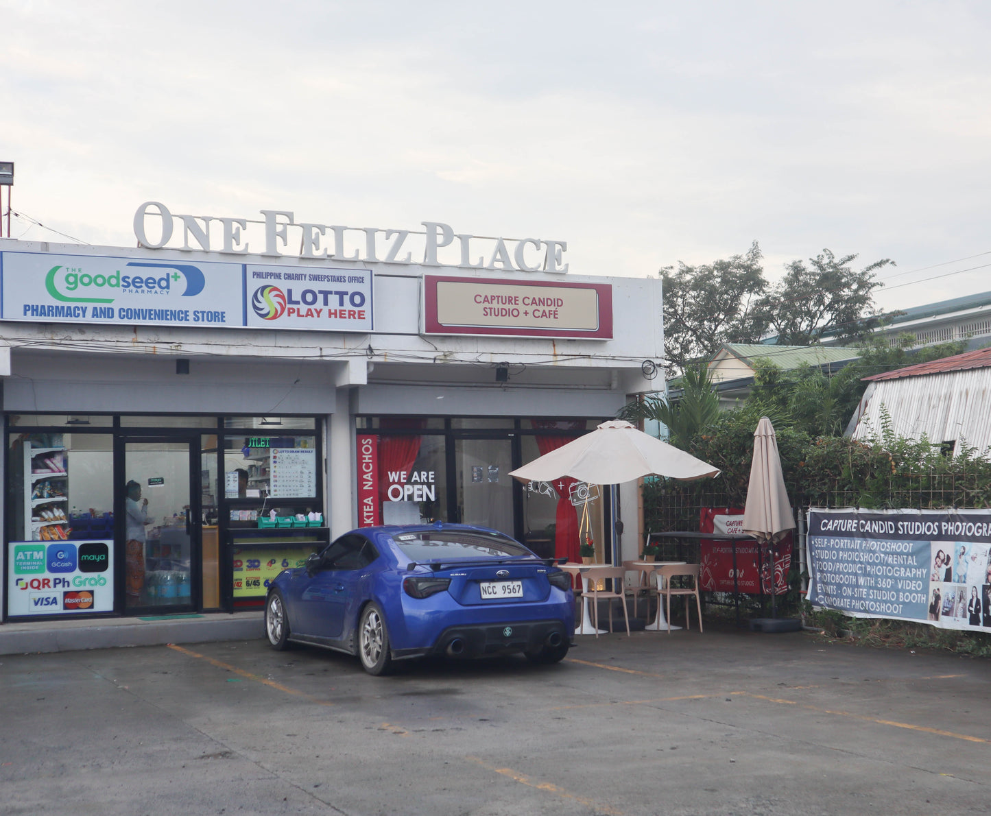 Capture Candid Studio + Café