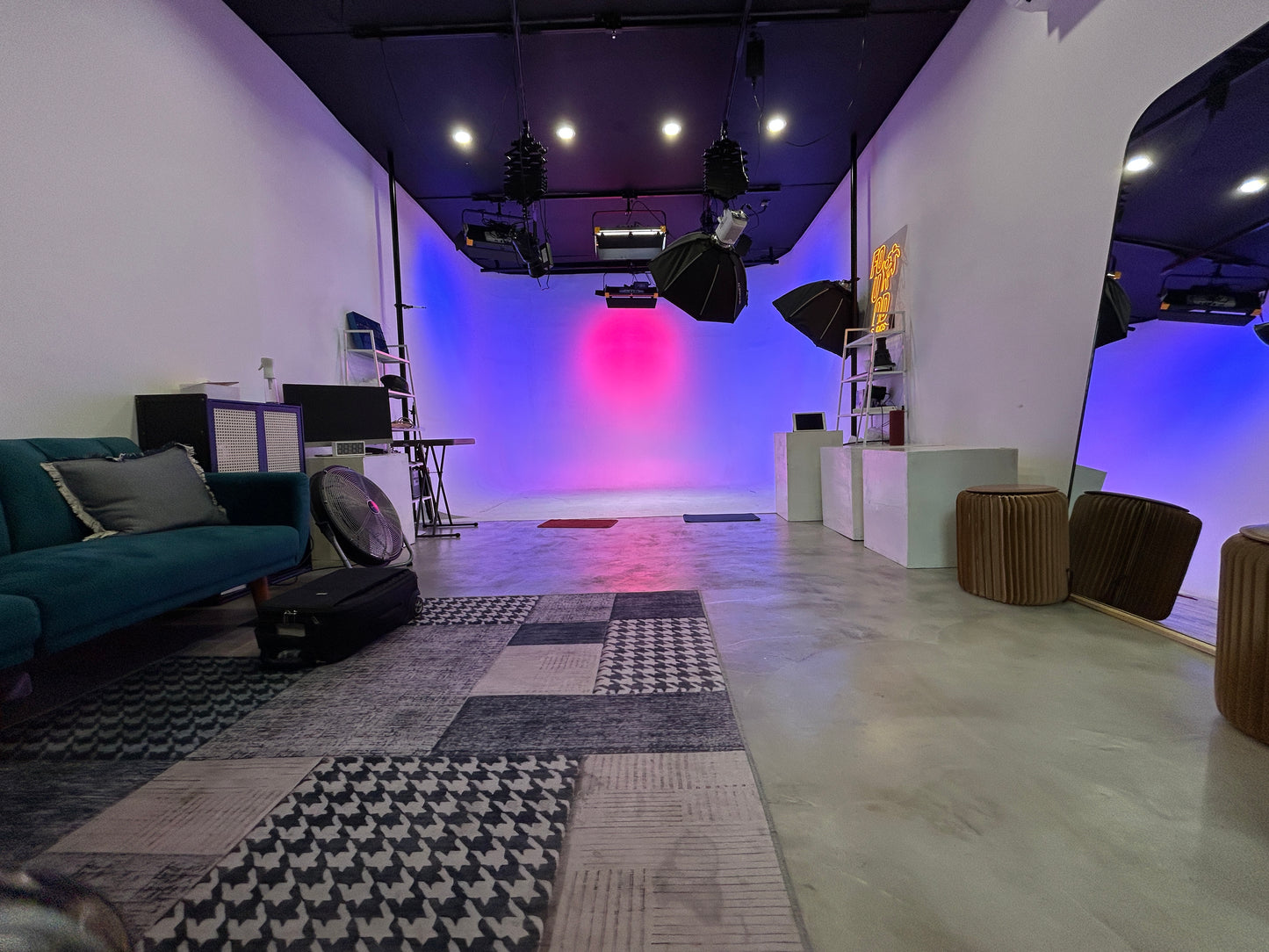 Cyclorama Studio @ Found Studios