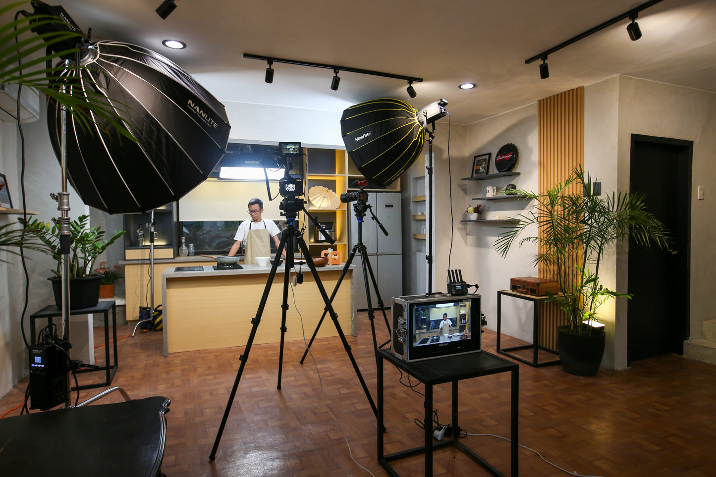 Kitchen and Lounge Studio @ Narra Studios