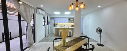 Kitchen + Dining Area @ B&B Studios