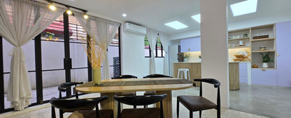 Kitchen + Dining Area @ B&B Studios