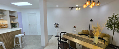 Kitchen + Dining Area @ B&B Studios