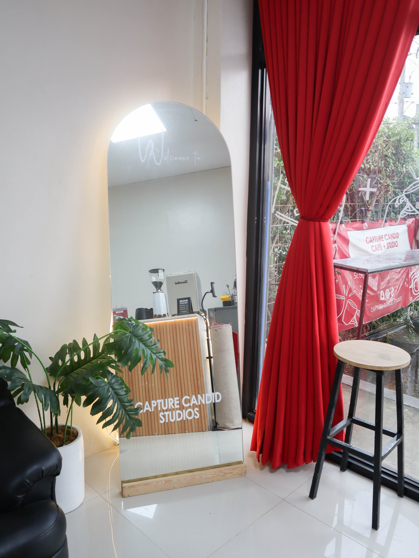 Capture Candid Studio + Café