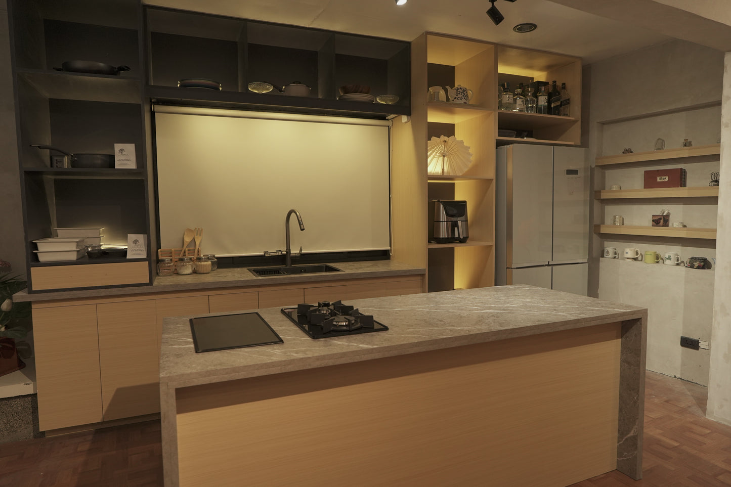 Kitchen and Lounge Studio @ Narra Studios