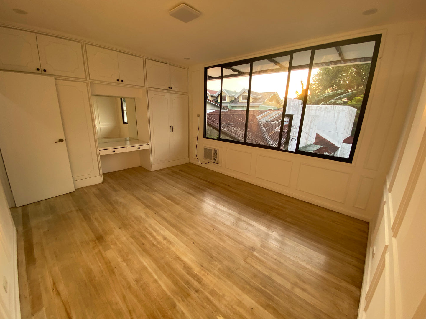 Concept Room 1 + Bathroom @ B&B Studios