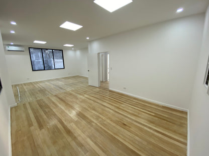 Concept Room 2 + Bathroom @ B&B Studios