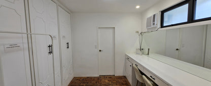 Living Room + Dressing Room @ B&B Studios